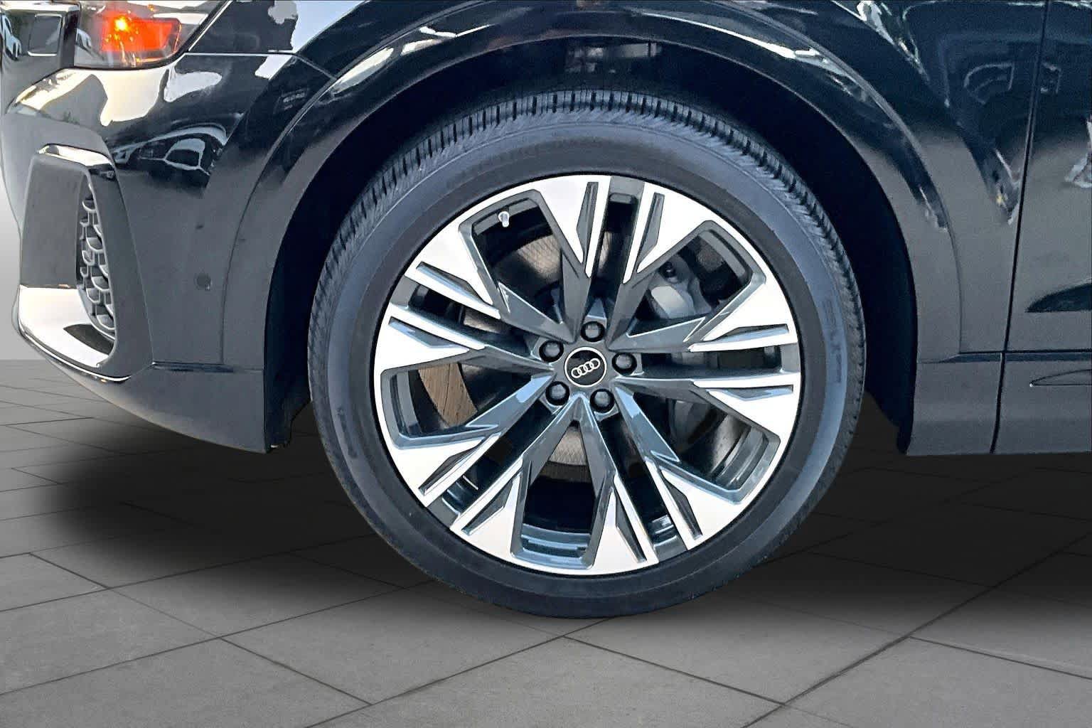 New 2027 Audi Q8 Premium Plus AWD/4WD image 11