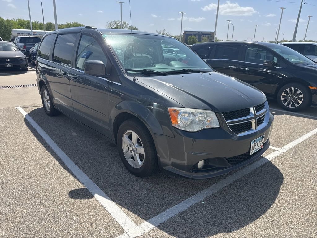 Used 2011 Dodge Grand Caravan Crew FWD image 2
