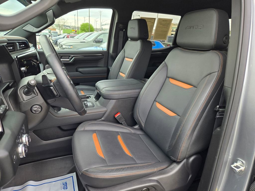 Used 2024 GMC Sierra 1500 AT4 w/ Technology Package AWD/4WD image 18