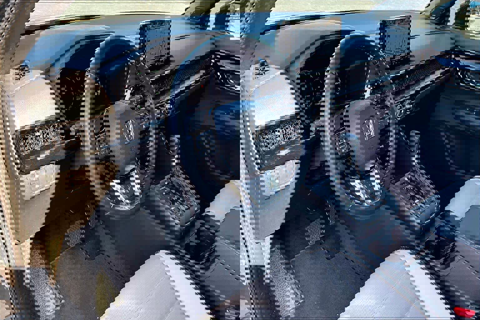 Used 2025 Honda CR-V Sport Touring image 18