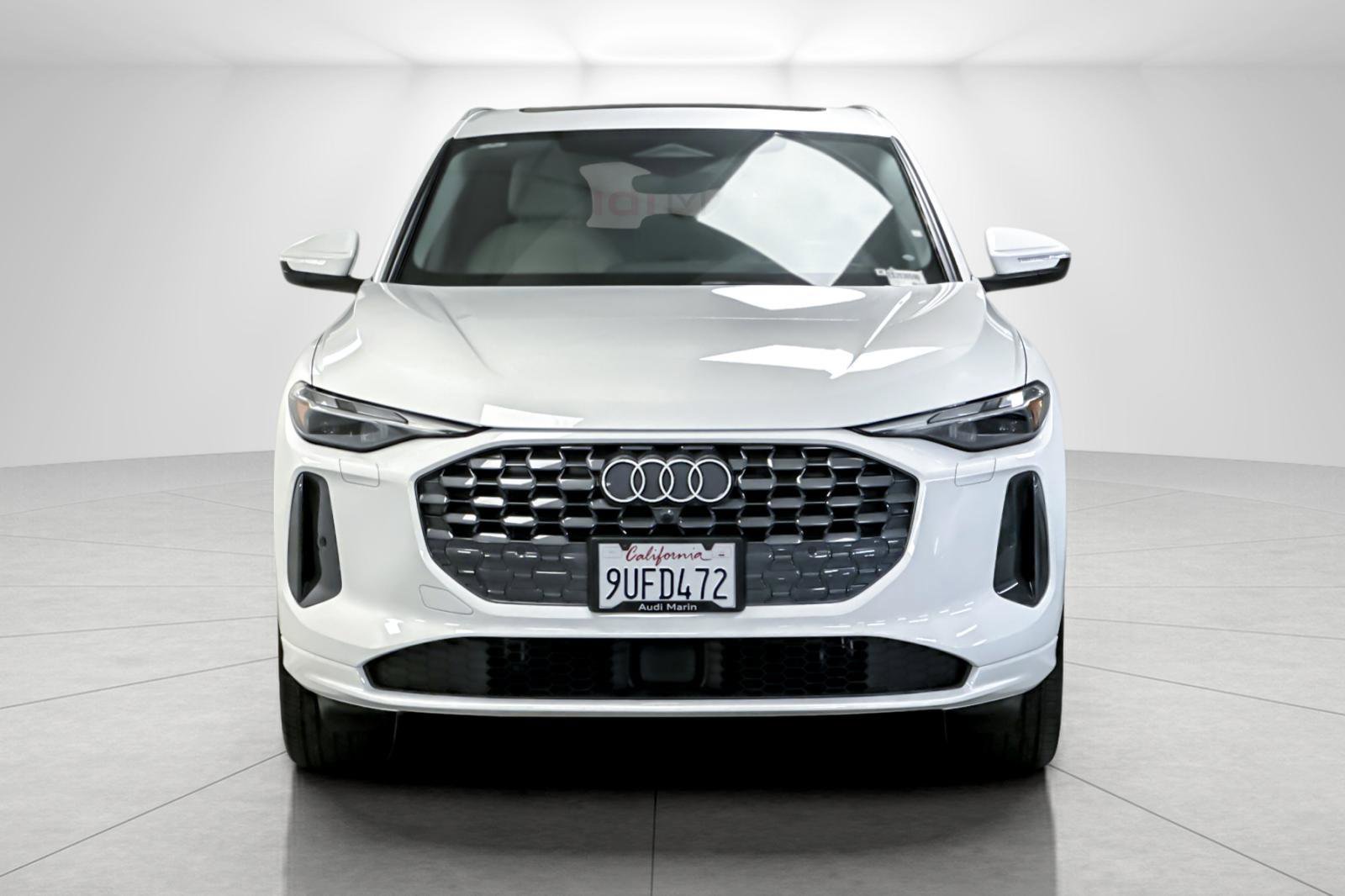 Used 2025 Audi Q5 Premium w/ 19" Wheel Package image 8