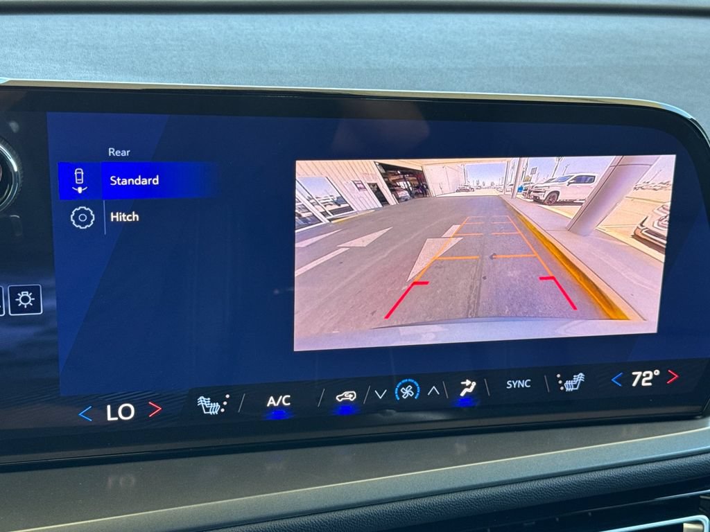 New 2026 Chevrolet Traverse LT FWD image 19