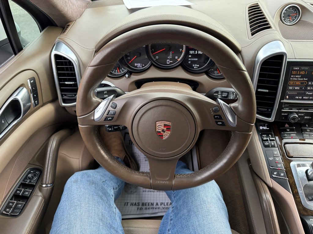 Used 2013 Porsche Cayenne Turbo w/ Premium Pkg Plus image 41