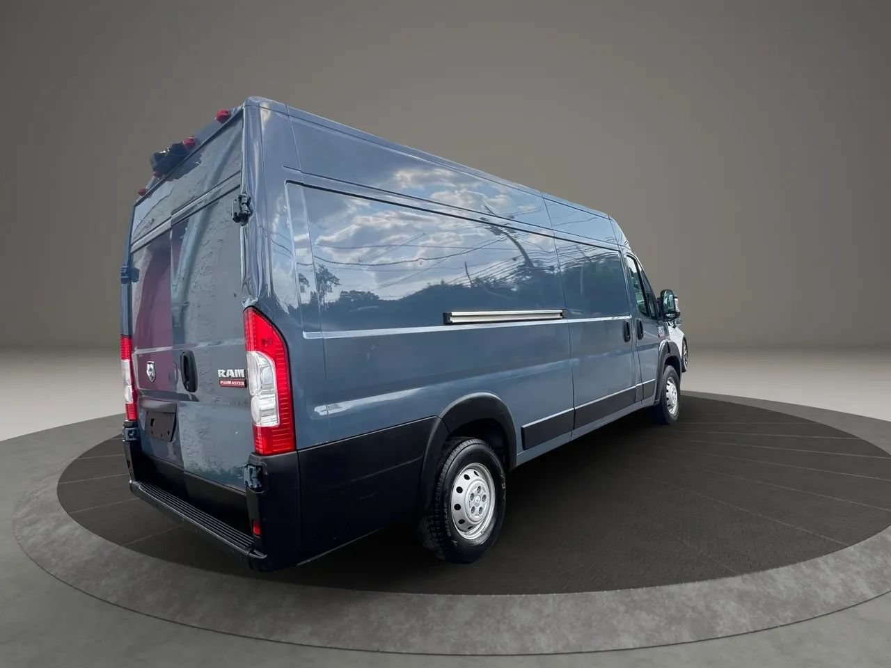 Used 2019 RAM ProMaster 3500 FWD image 4