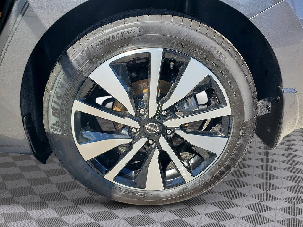 New 2025 Nissan Sentra SV w/ SV Premium Package image 12