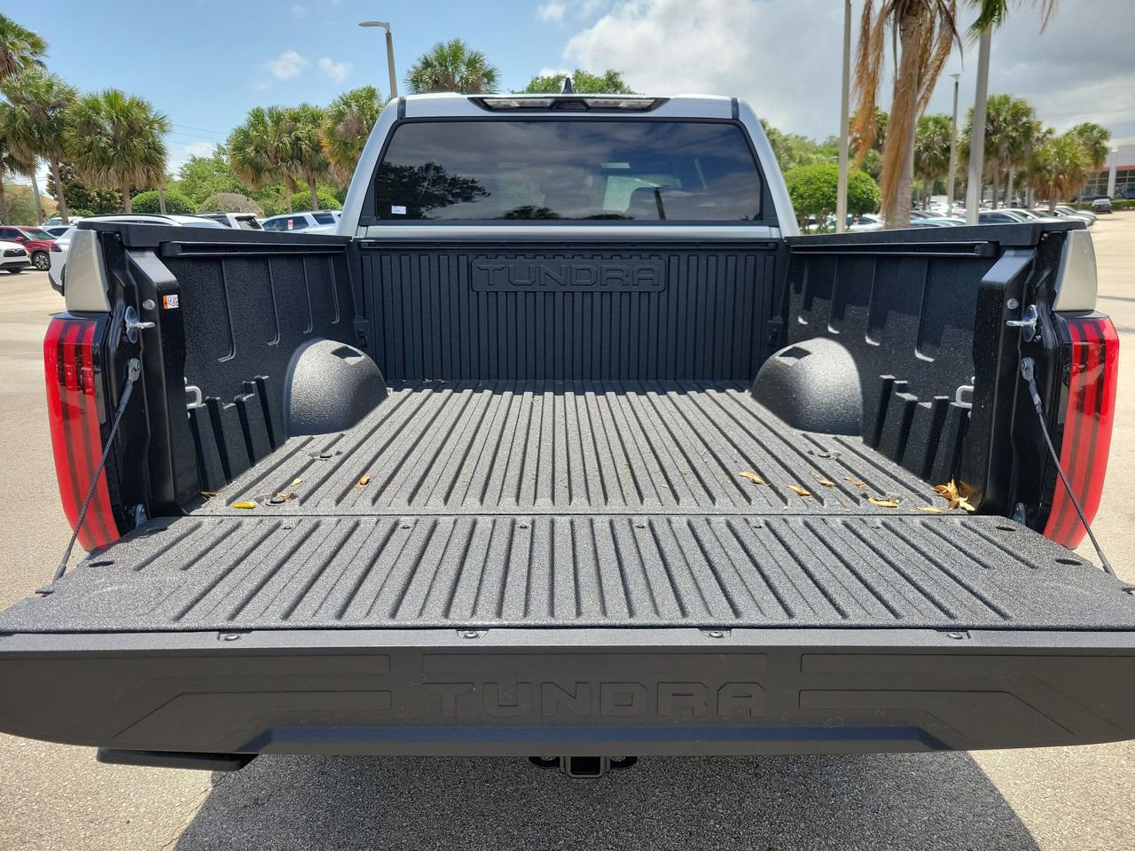 New 2026 Toyota Tundra Limited AWD/4WD image 8