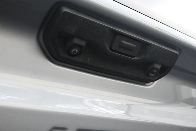 Used 2023 Chevrolet Silverado 1500 LT AWD/4WD image 2