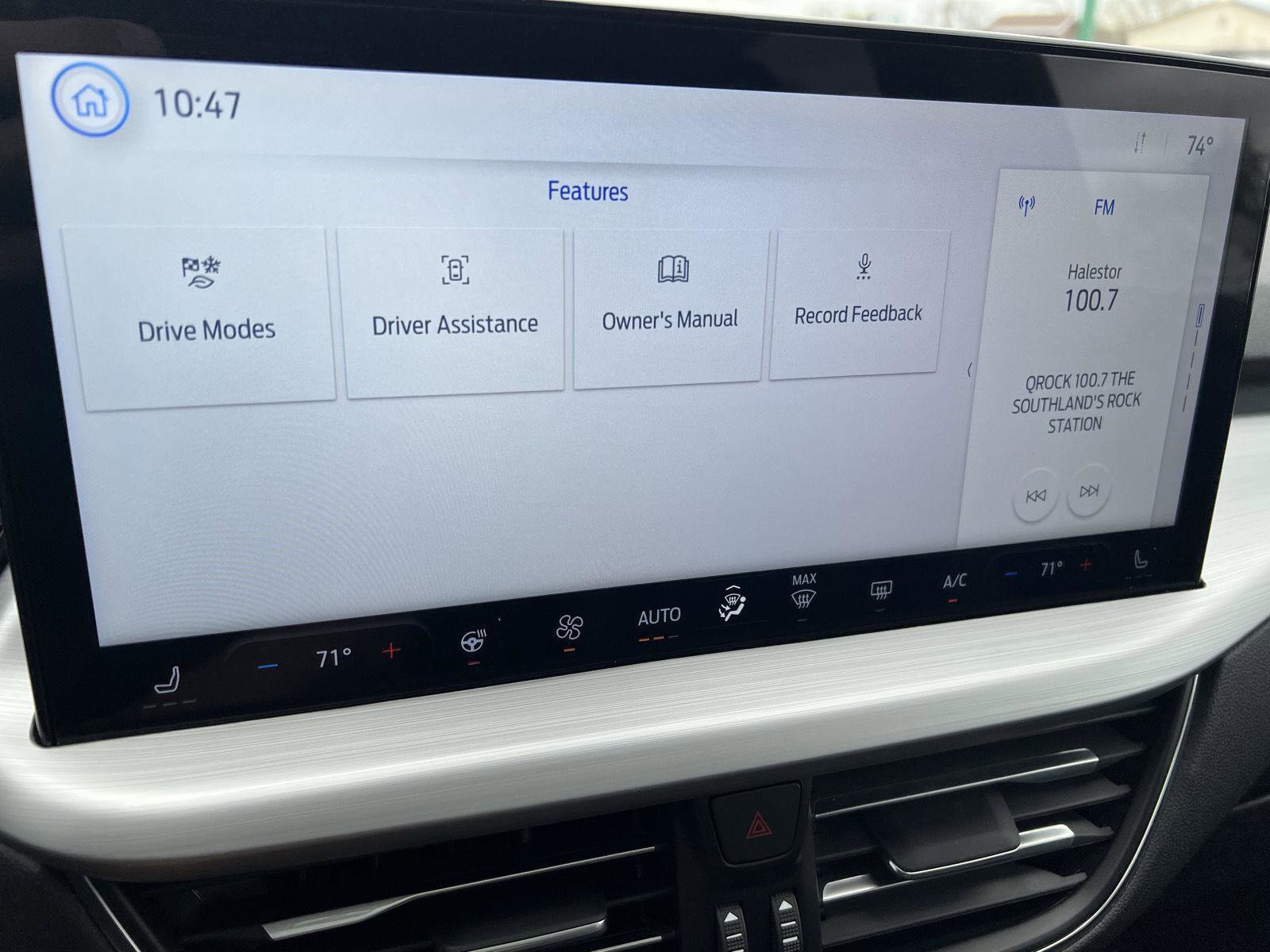 Used 2023 Ford Escape Platinum image 29