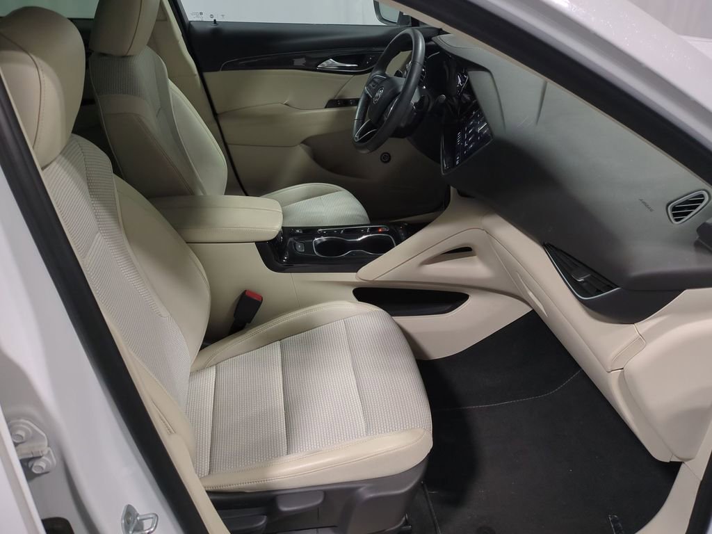 Used 2023 Buick Envision Preferred image 27