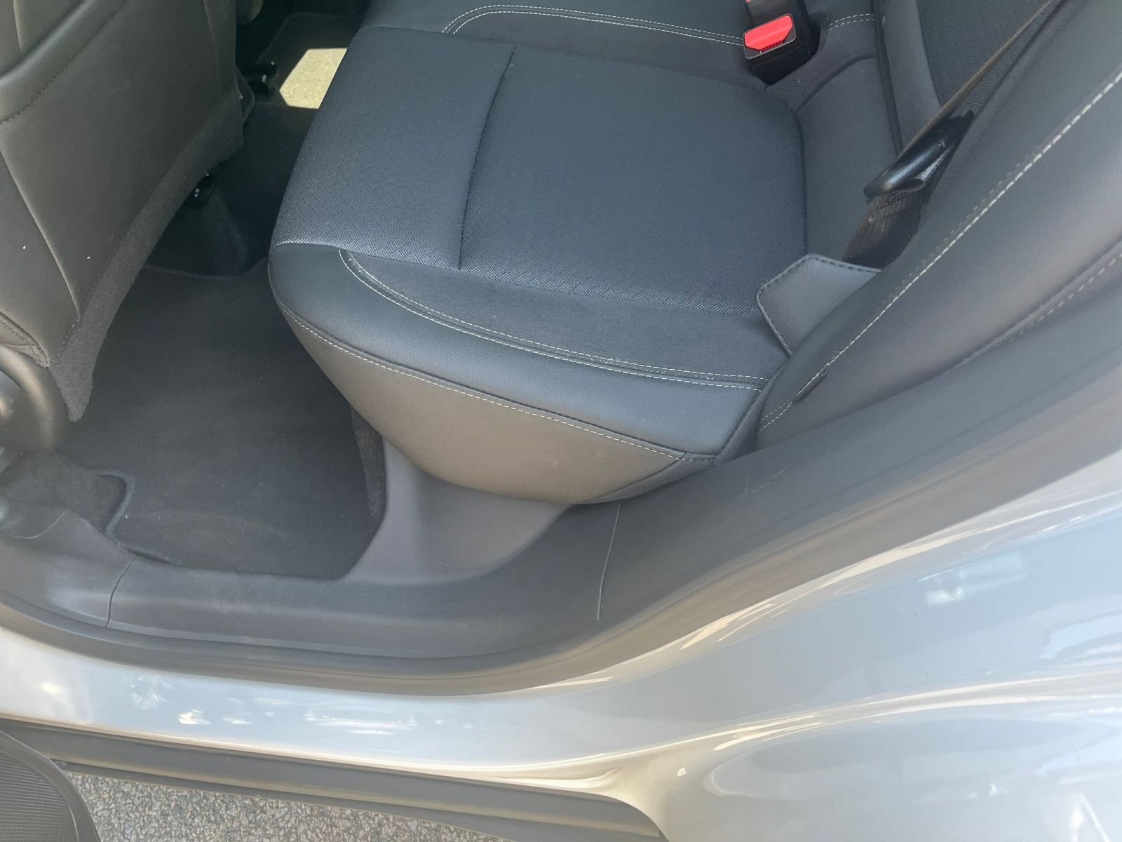 Used 2025 Buick Encore GX Preferred AWD/4WD image 24