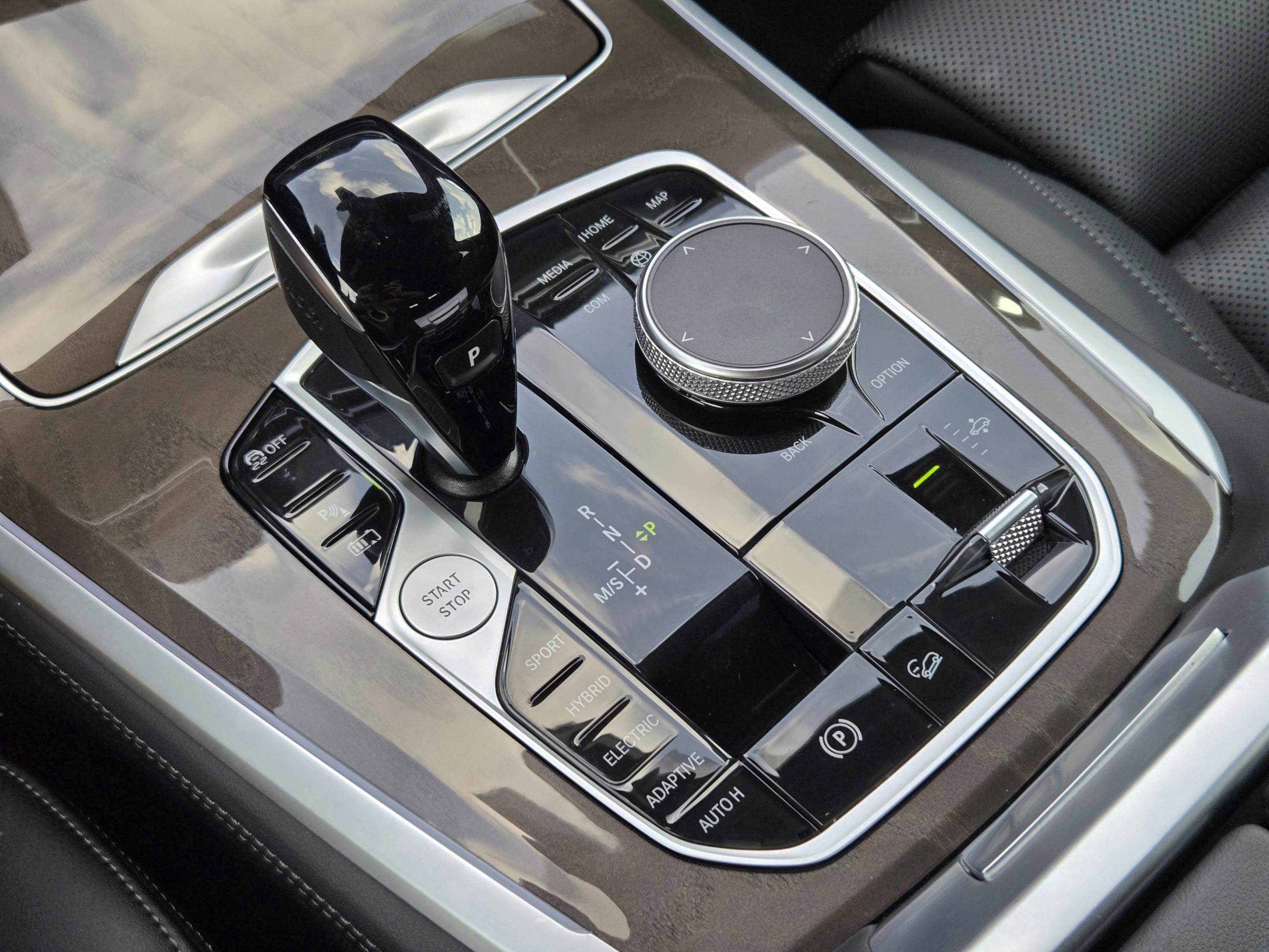 Used 2023 BMW X5 xDrive45e image 15