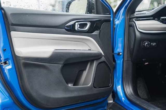 New 2026 Jeep Compass Limited image 38