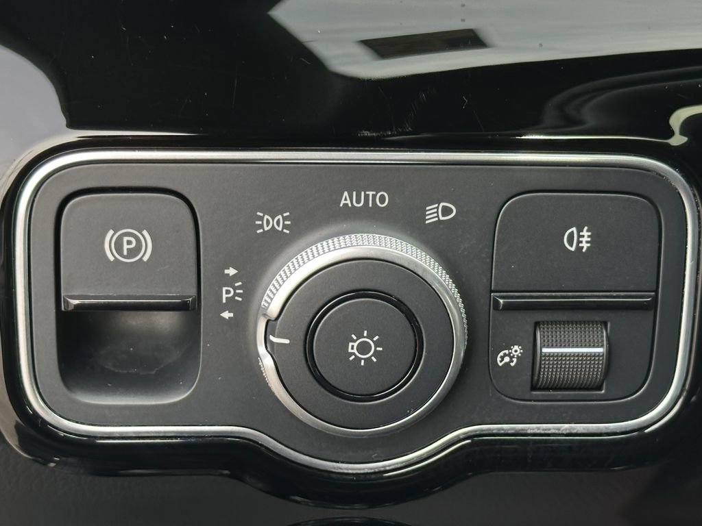 Used 2025 Mercedes-Benz CLA 250 CLA 250 image 25