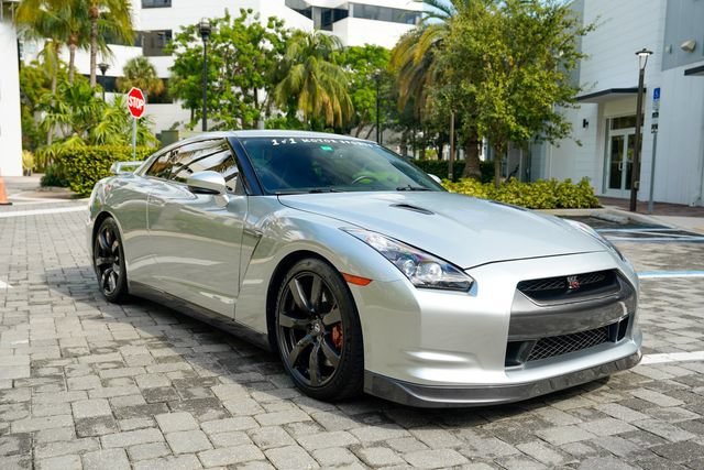 Used 2010 Nissan GT-R Premium AWD/4WD image 38