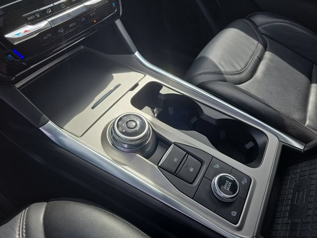 Certified 2023 Ford Explorer Platinum w/ Technology Package AWD/4WD image 27