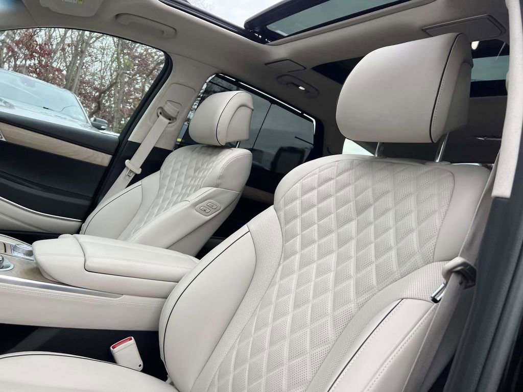 Used 2023 Genesis GV80 3.5T image 13
