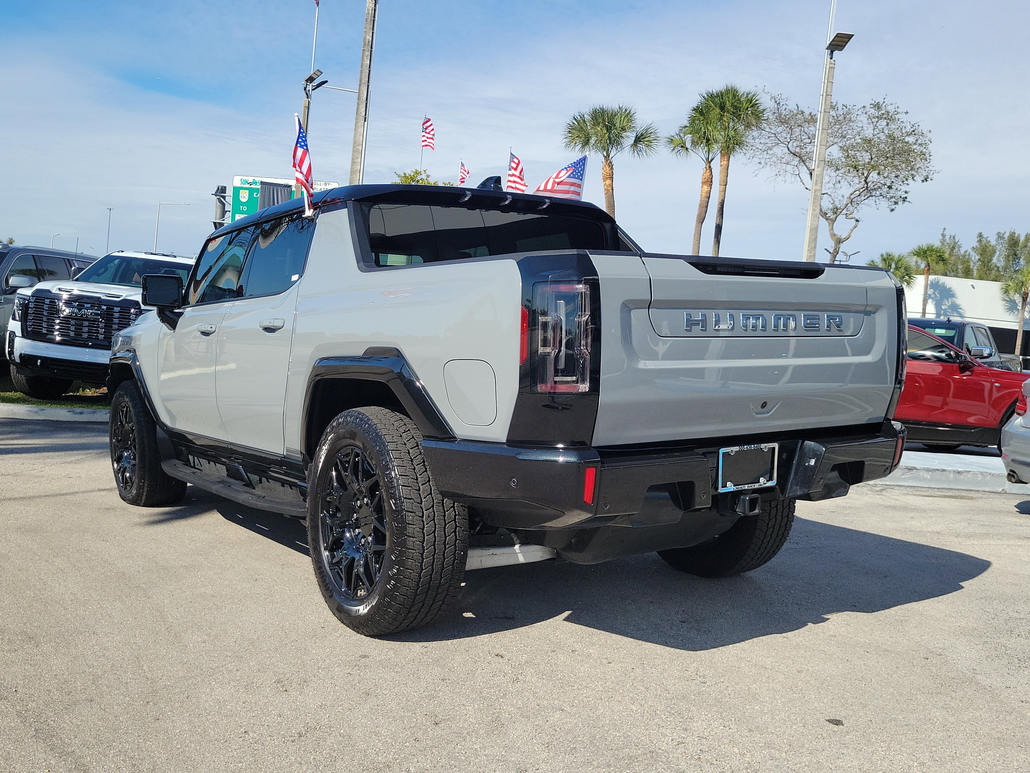 Used 2025 GMC Hummer EV 2X image 7