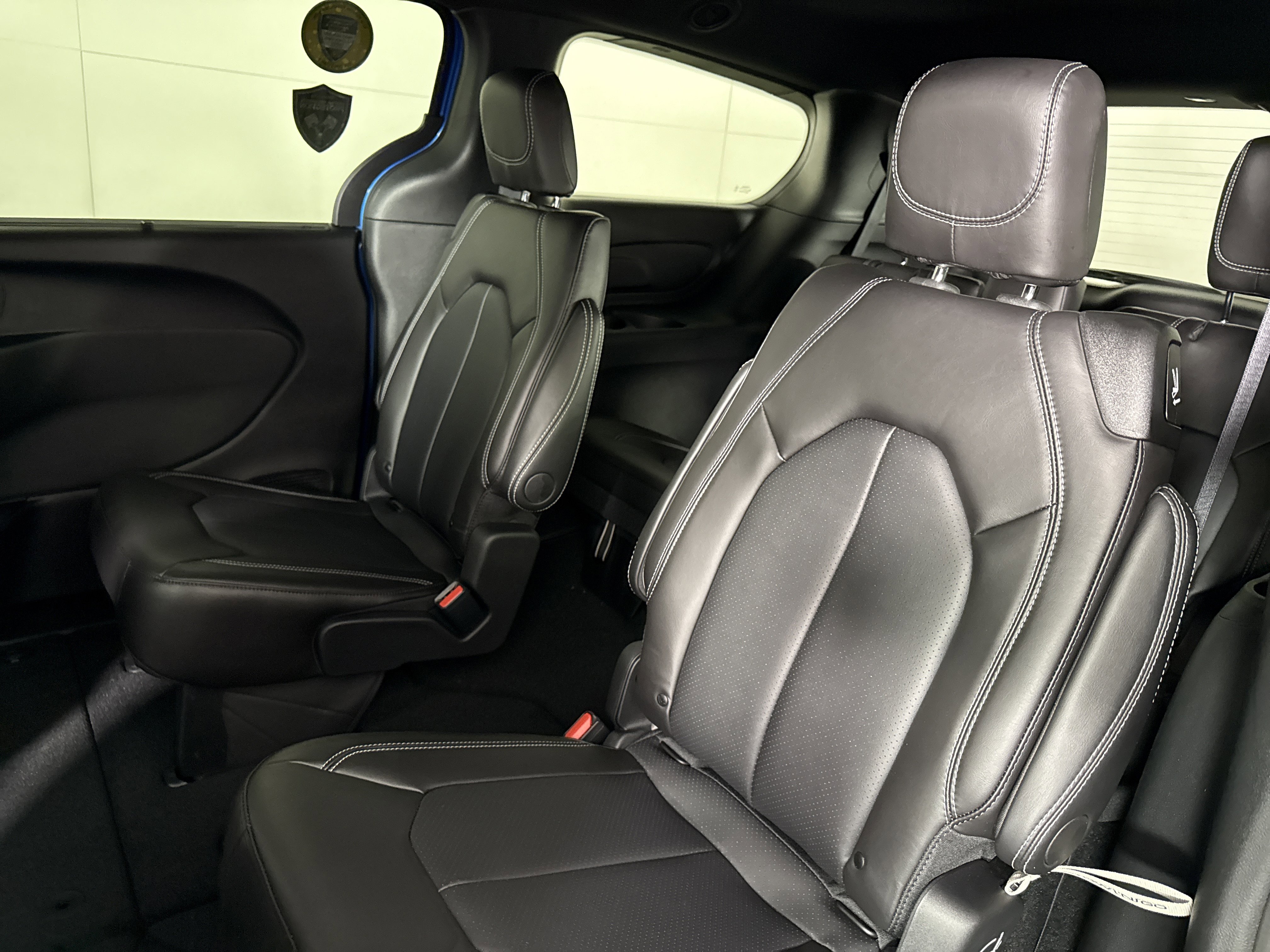 New 2026 Chrysler Pacifica Select image 18