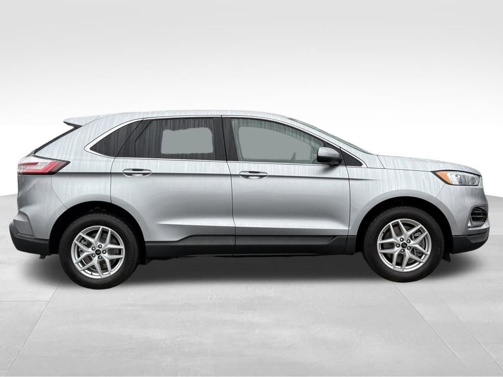 Certified 2024 Ford Edge SEL w/ Convenience Package image 8