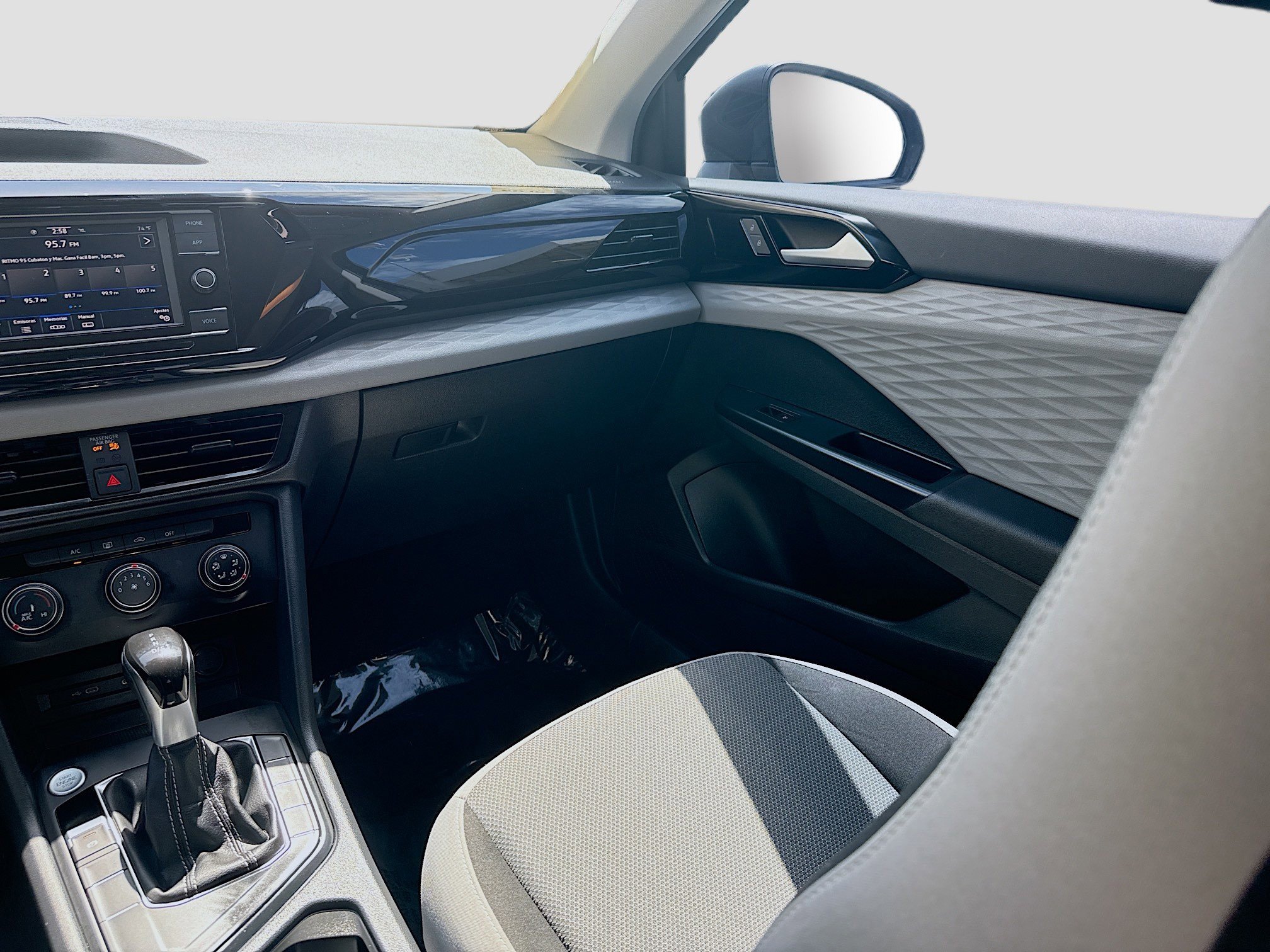 Used 2022 Volkswagen Taos S w/ IQ Drive S Package image 21