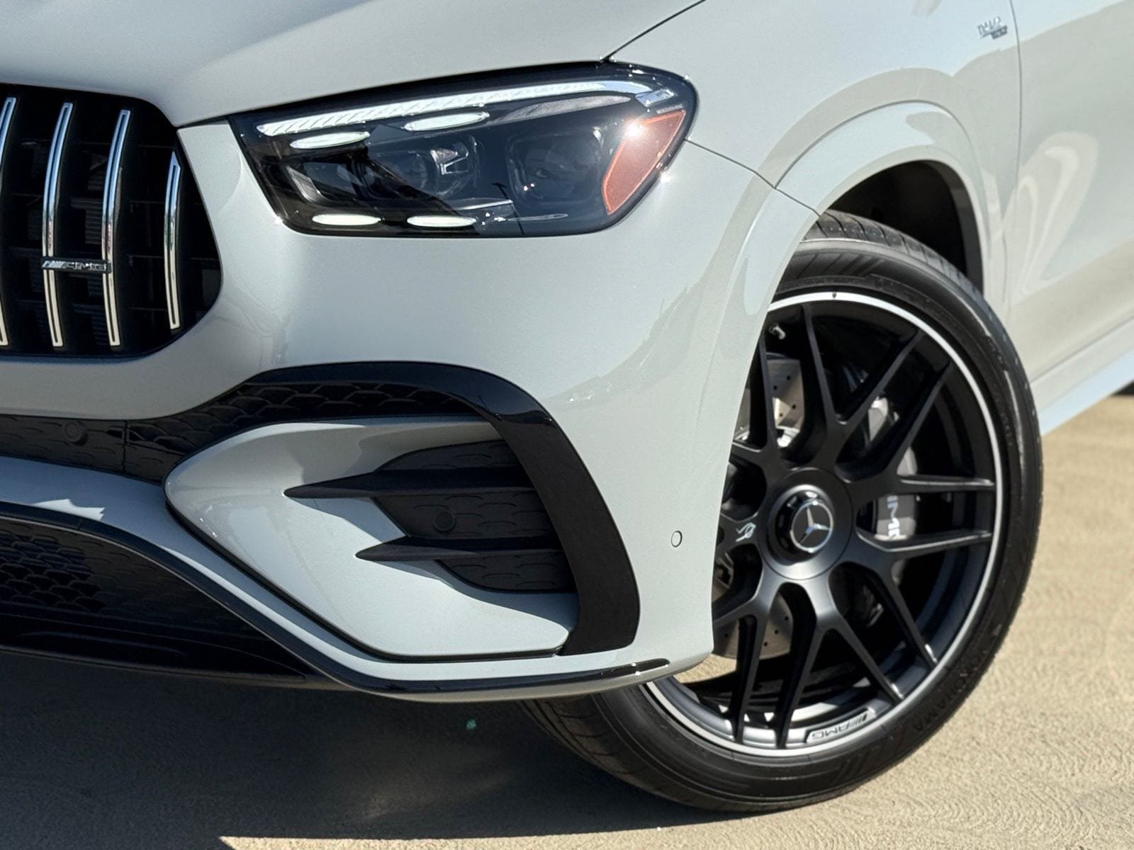 New 2026 Mercedes-Benz GLE 53 AMG 4MATIC image 4
