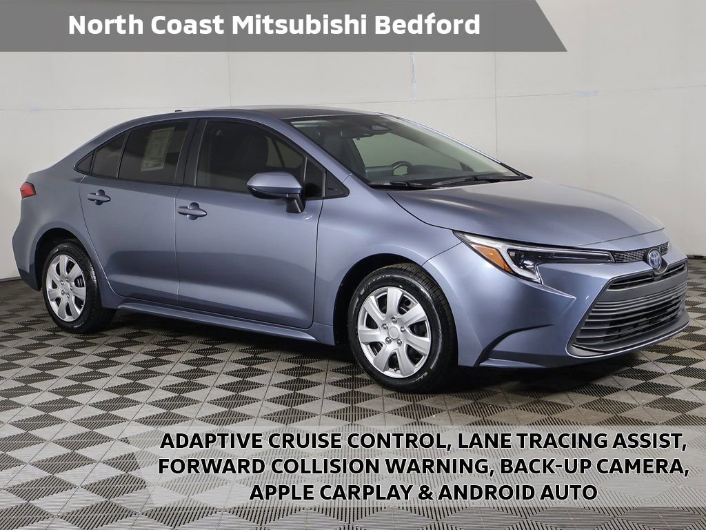 Used 2023 Toyota Corolla LE image 1