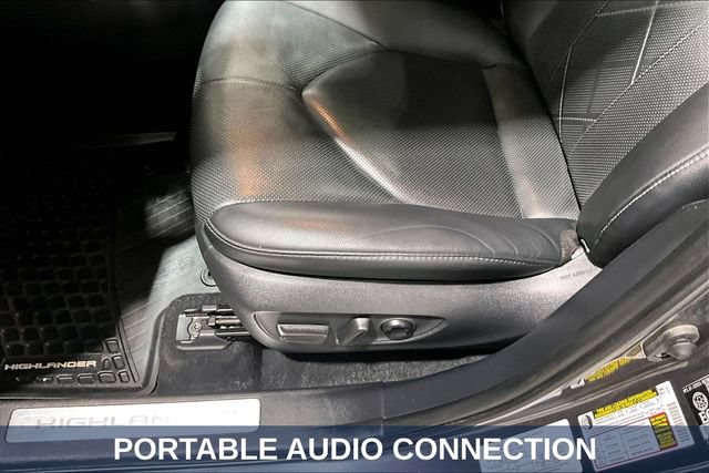 Used 2021 Toyota Highlander Platinum AWD/4WD image 25