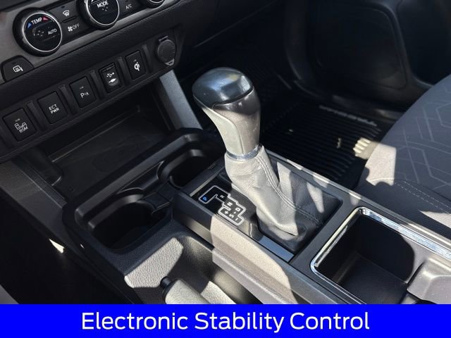 Used 2017 Toyota Tacoma TRD Off-Road image 9