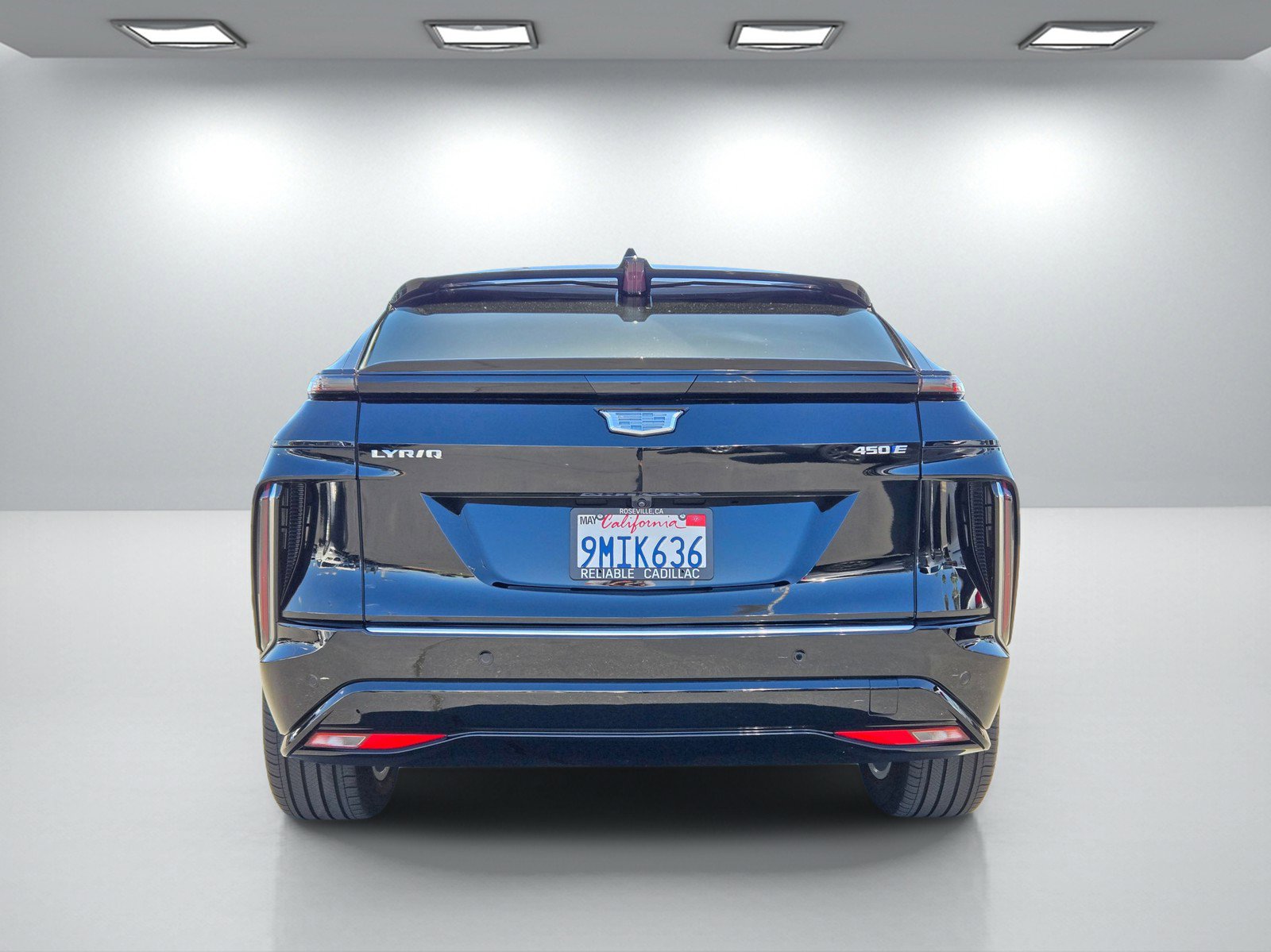 Certified 2024 Cadillac Lyriq Tech w/ Driver Assist Package image 5