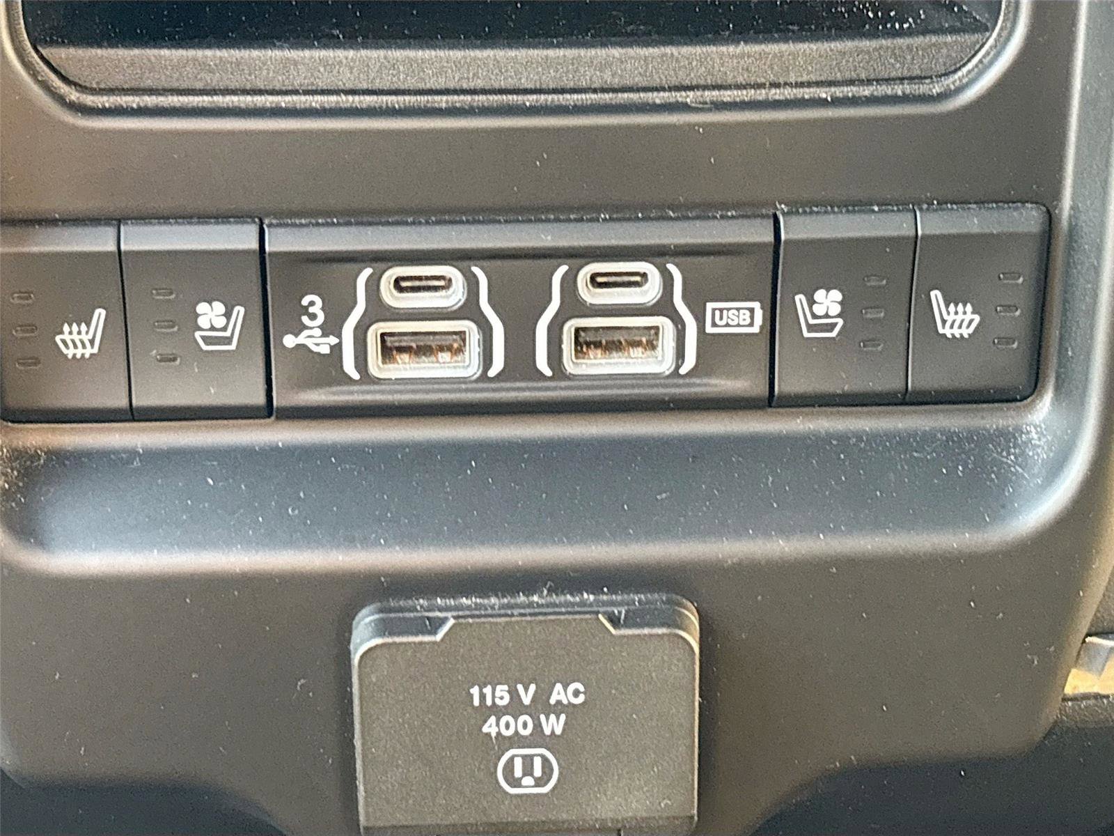 Used 2019 RAM 1500 Limited image 29