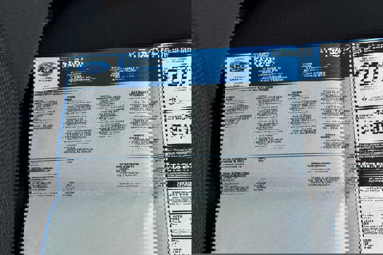 Used 2020 Ford Fusion SE image 32