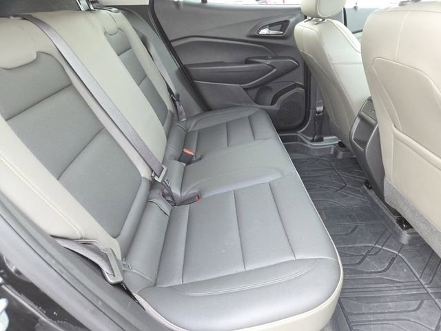 Used 2024 Chevrolet Trax ACTIV w/ Sunroof Package image 28