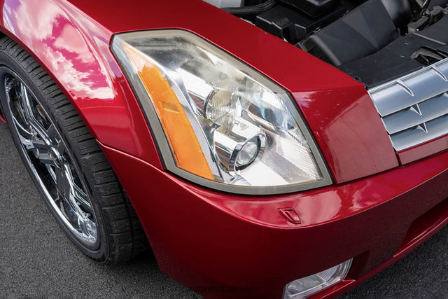 Used 2005 Cadillac XLR RWD image 26