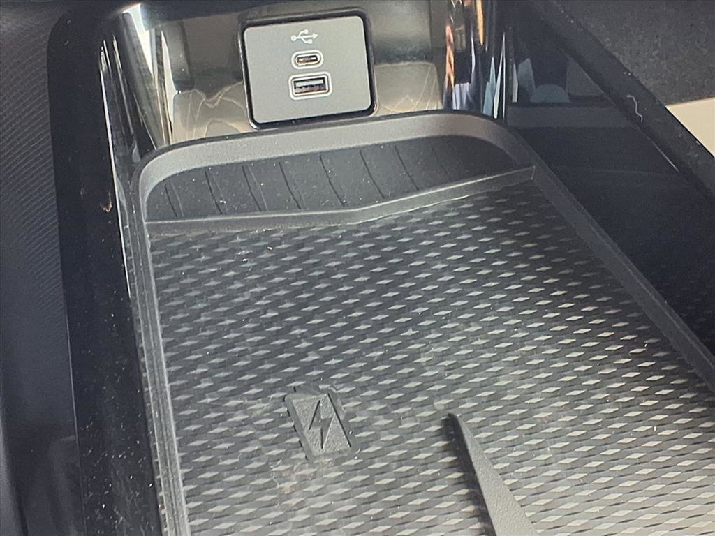 Used 2025 Ford Mustang Mach-E Select image 9