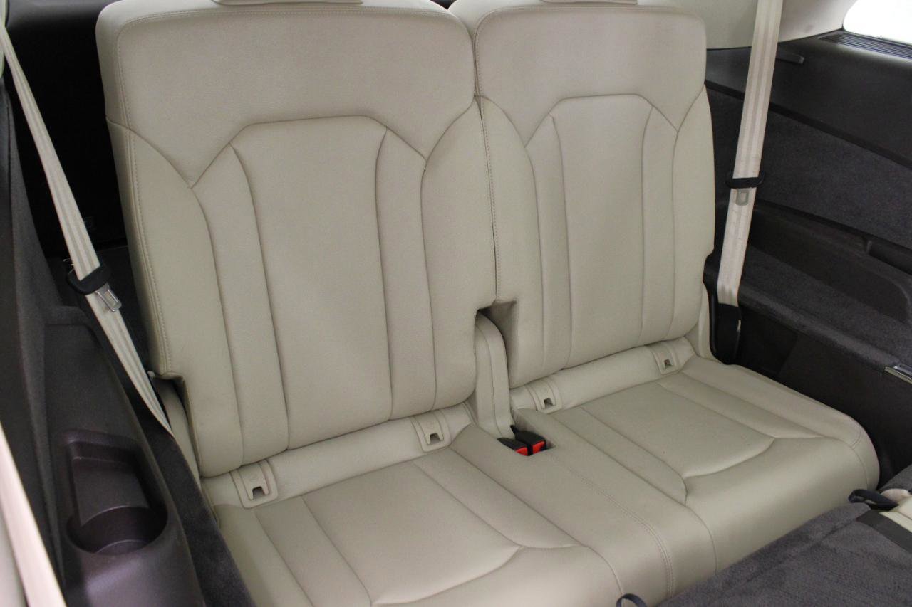 Used 2017 Audi Q7 3.0T Prestige w/ Prestige Package image 46