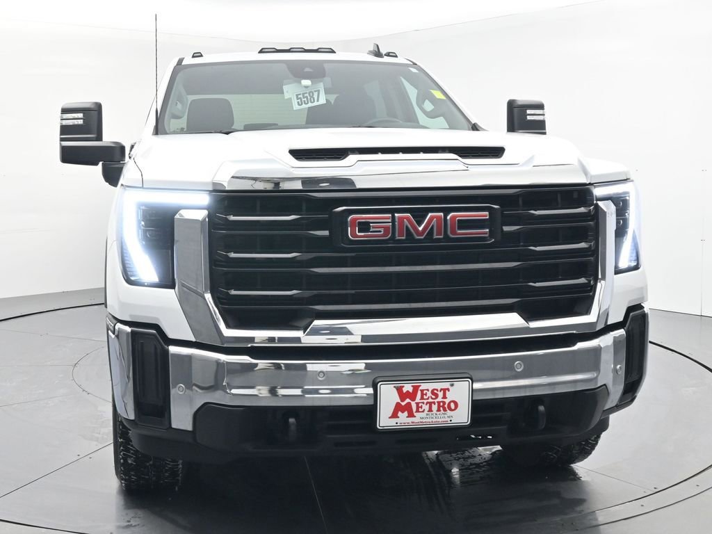 Used 2025 GMC Sierra 3500 Pro w/ 1SA Pro Safety Plus Package AWD/4WD image 25