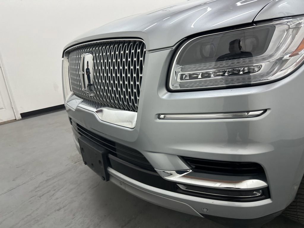 Used 2020 Lincoln Navigator L Black Label w/ Cargo Convenience Package image 18