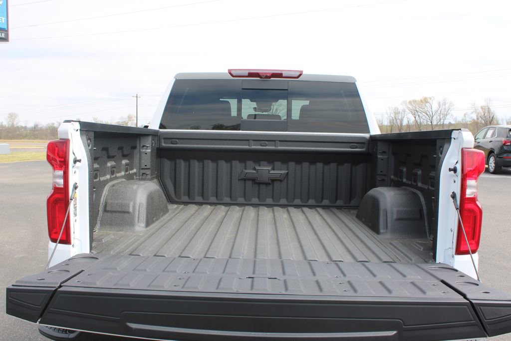 New 2026 Chevrolet Silverado 1500 ZR2 image 14
