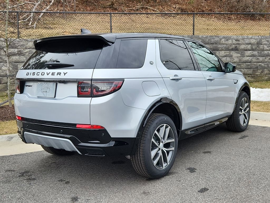 New 2026 Land Rover Discovery Sport Landmark AWD/4WD image 2