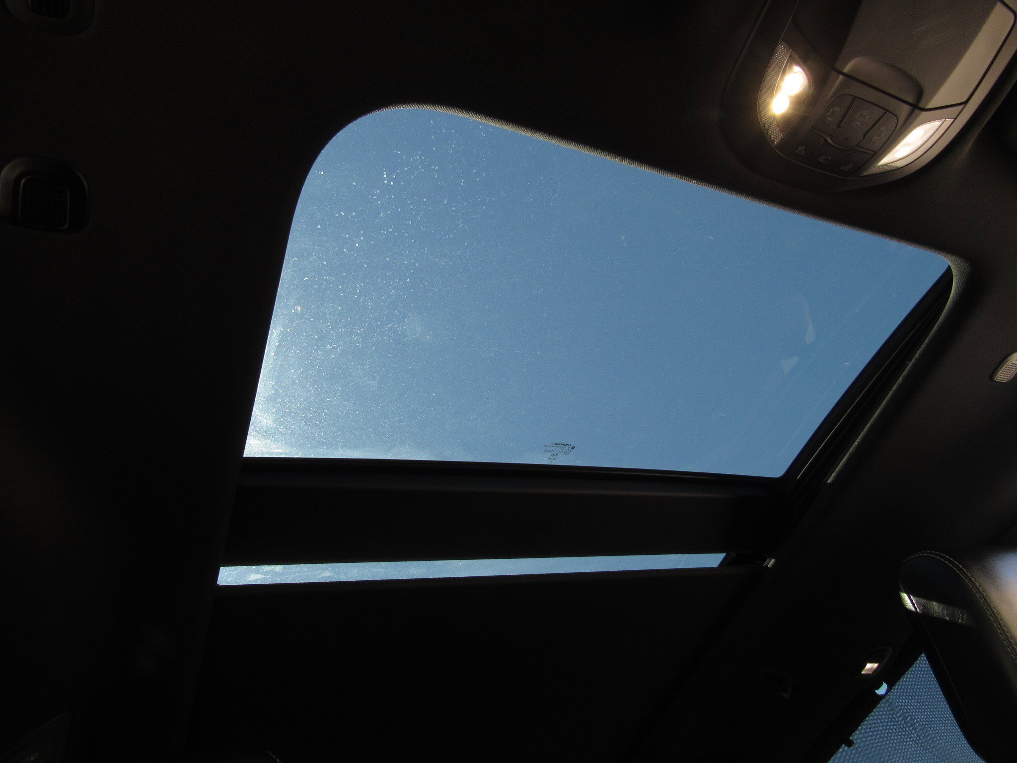 Used 2025 Chrysler Pacifica Limited image 8