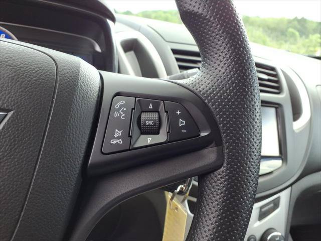 Used 2016 Chevrolet Trax LT AWD/4WD image 18