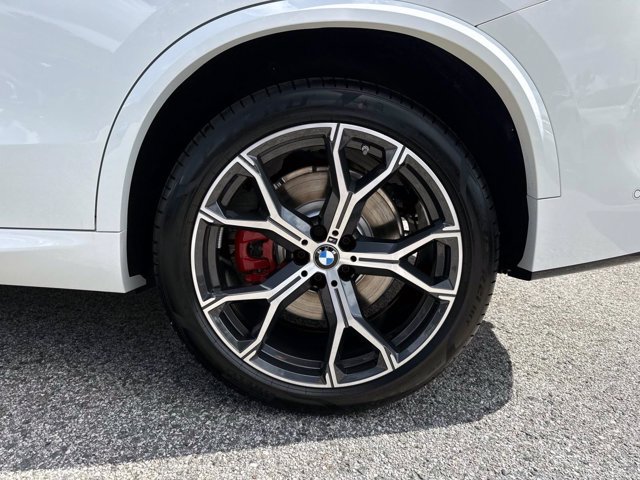 New 2026 BMW X5 xDrive50e w/ Executive Package AWD/4WD image 10