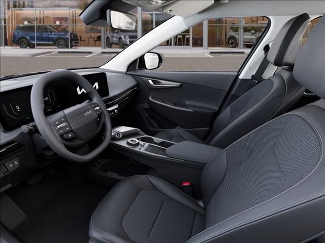 New 2025 Kia EV6 Light w/ Light LR Technology Package RWD image 17