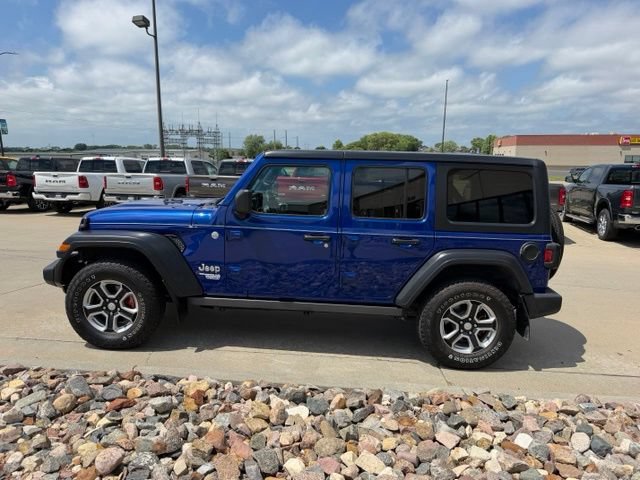 Used 2019 Jeep Wrangler Unlimited Sport S AWD/4WD image 4