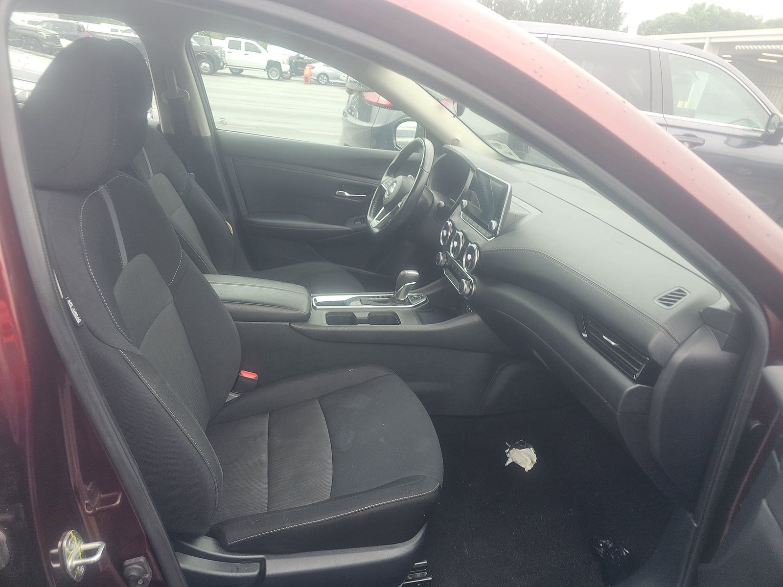 Used 2022 Nissan Sentra SV FWD image 11