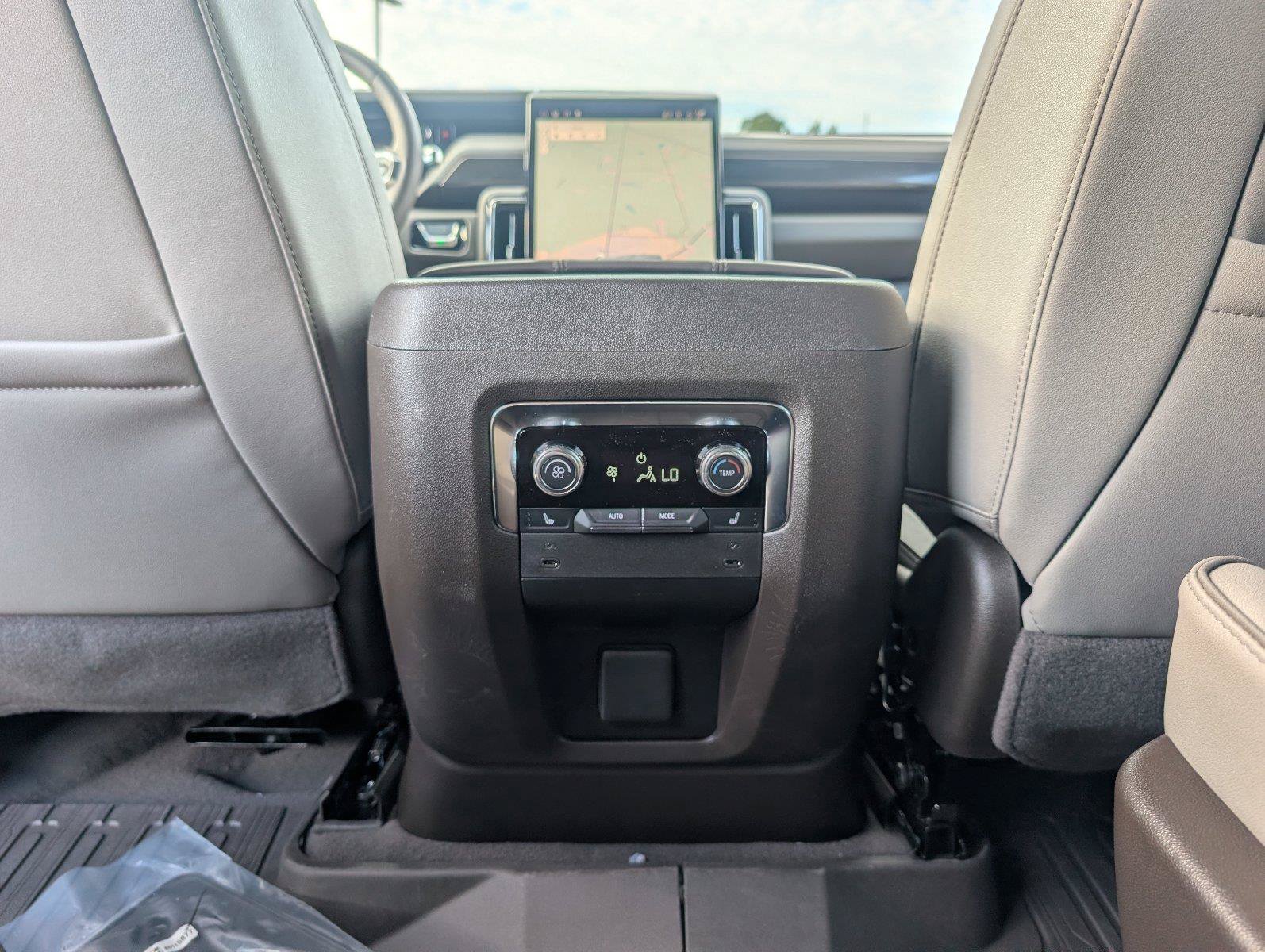 New 2026 GMC Yukon XL Elevation w/ LPO, Floor Liner Package RWD image 35