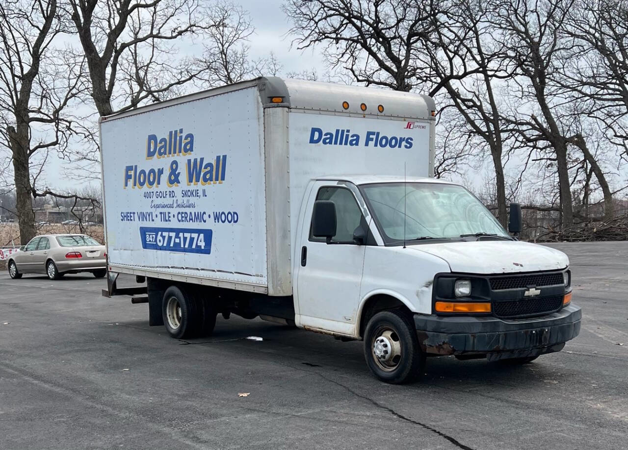 Used 2007 Chevrolet Express 3500 image 3