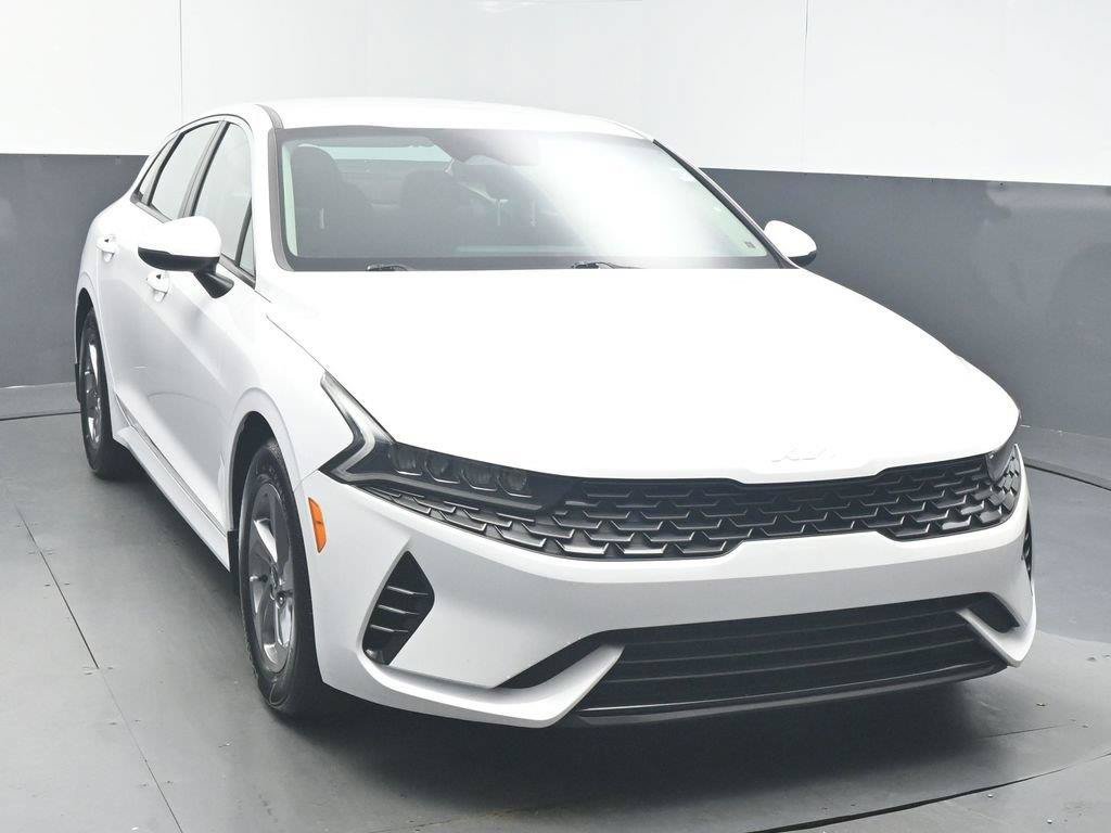 Used 2023 Kia K5 LXS FWD image 2