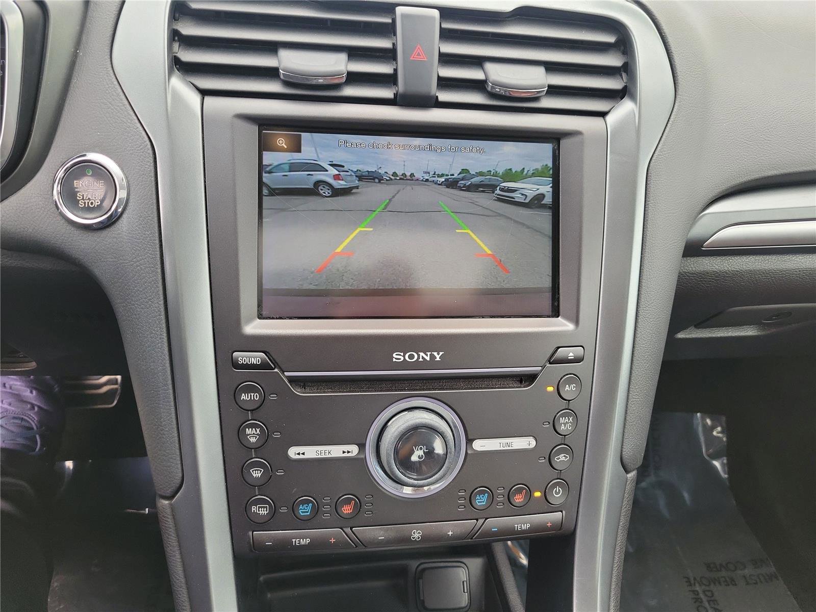 Used 2016 Ford Fusion Titanium image 29