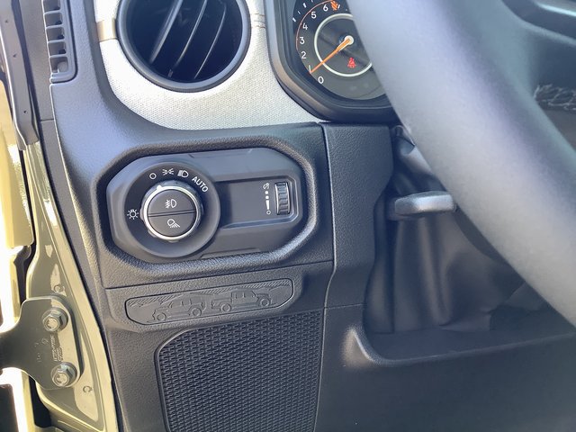 New 2025 Jeep Gladiator Sport AWD/4WD image 15